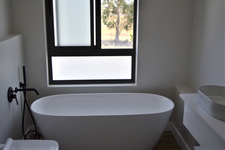 4 Bedroom Property for Sale in Croydon Gardens Estate Western Cape